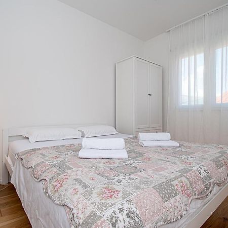 Apartment Nikola Kaštel Novi 외부 사진