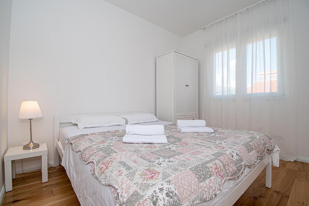 Apartment Nikola Kaštel Novi 외부 사진