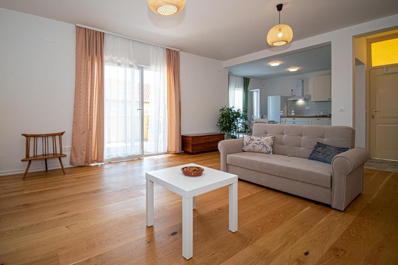 Apartment Nikola Kaštel Novi 외부 사진